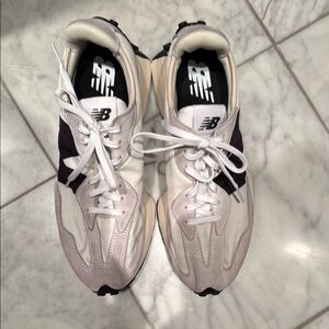 Gently worn New Balance 327 Cream and Black Sneakers
